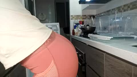 VALENTINA Luna  online show from March 4, 2025, 2:27 am