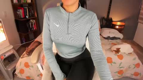 VALENTINA Luna  online show from September 25, 2025, 9:13 am