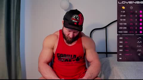 Snapshot of musscle_king chatting on December 26, 2024, 12:49 pm Artemius online show from December 26, 2024, 12:49 pm