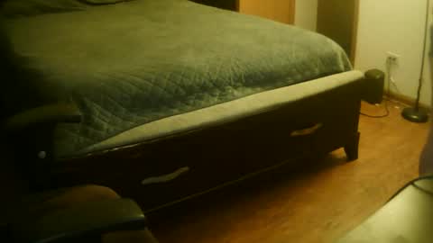 mustenjoyhead79 online show from November 24, 2025, 11:04 pm