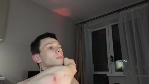 1x1 online show from November 3, 2025, 4:08 pm