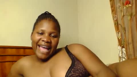 mwekas568403 online show from March 1, 2025, 11:50 am