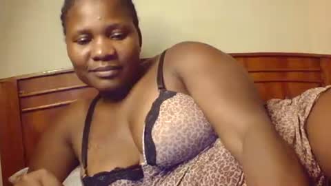 mwekas568403 online show from October 2, 2025, 4:25 pm