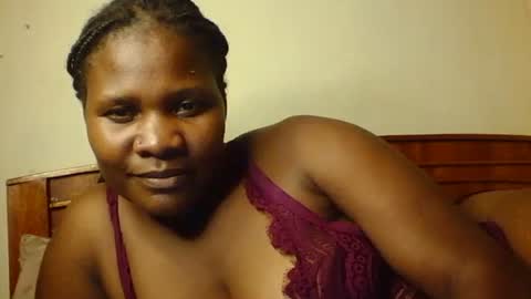 mwekas568403 online show from November 10, 2025, 3:11 pm