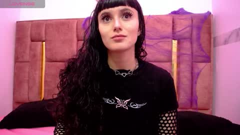 Snapshot of mxlvixje chatting on October 28, 2025, 2:59 am SOFIA online show from October 28, 2025, 2:59 am