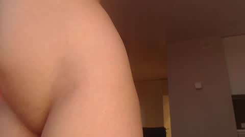Snapshot of my_hannah chatting on March 6, 2025, 3:35 pm Hannah  welcome  online show from March 6, 2025, 3:35 pm