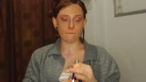     sara      i know you love me xoxox     online show from October 22, 2025, 6:35 am