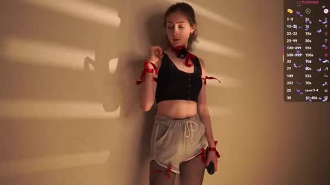 Molly online show from November 11, 2025, 10:04 am