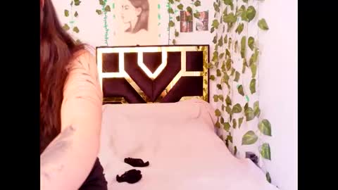 Snapshot of myagosling13 chatting on October 19, 2025, 7:14 pm miagosling NTMU Dont forget follow me online show from October 19, 2025, 7:14 pm