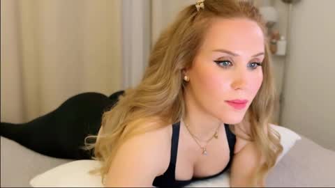 Mya-be Yours P online show from February 20, 2025, 9:09 pm