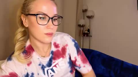 Mya-be Yours P online show from September 11, 2025, 8:53 pm