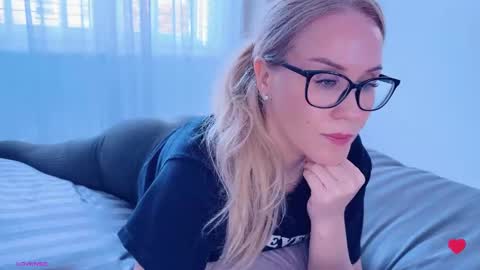 Mya-be Yours P online show from October 7, 2025, 3:53 pm