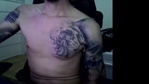 Snapshot of mydickistoobig chatting on October 6, 2025, 6:49 pm Big Dick Huhu online show from October 6, 2025, 6:49 pm