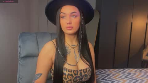 Snapshot of mygoddesshecate chatting on October 5, 2025, 2:54 am Hecate online show from October 5, 2025, 2:54 am