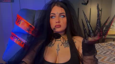 Snapshot of mygoddesshecate chatting on October 31, 2025, 6:47 am Hecate online show from October 31, 2025, 6:47 am