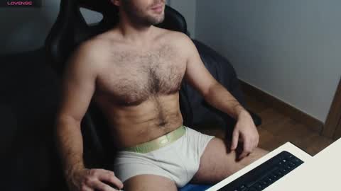 Snapshot of myhairymacho chatting on February 28, 2025, 12:52 pm Juan  OF  myhairymacho online show from February 28, 2025, 12:52 pm