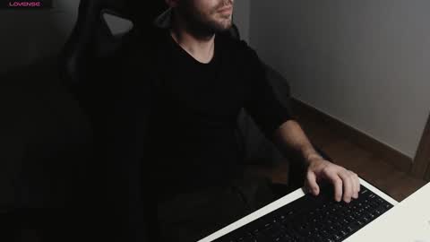 Snapshot of myhairymacho chatting on March 2, 2025, 6:30 pm Juan  OF  myhairymacho online show from March 2, 2025, 6:30 pm