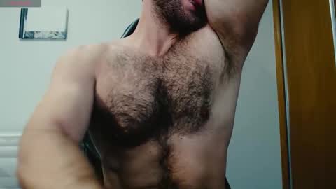 Juan  OF  myhairymacho online show from December 5, 2025, 2:03 pm