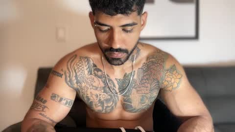 Myke esthetic online show from January 2, 2025, 2:33 am