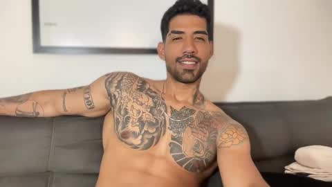 Myke esthetic online show from January 28, 2025, 5:32 am