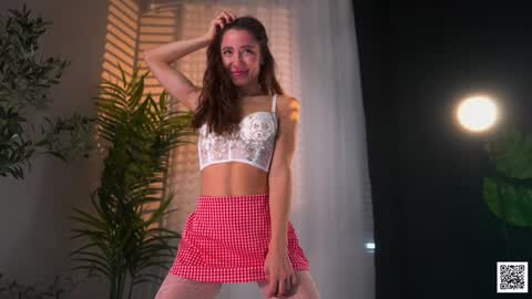 Snapshot of myliss chatting on September 28, 2025, 1:27 pm Liss Next stream December1 online show from September 28, 2025, 1:27 pm