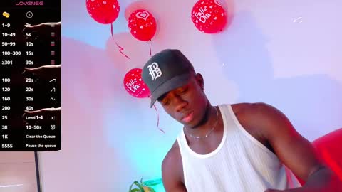 Snapshot of mylowallacee chatting on February 26, 2025, 4:03 pm Mylo Wallace online show from February 26, 2025, 4:03 pm