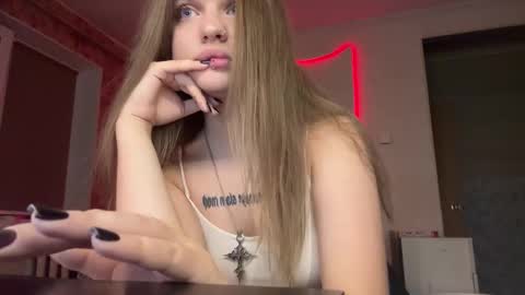 mysterious_wink online show from November 28, 2025, 5:15 pm