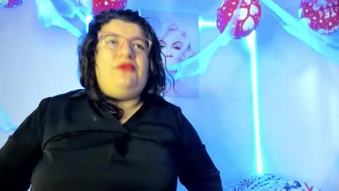 mystery_psique online show from November 3, 2025, 1:45 pm