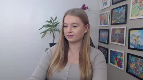 Erica online show from December 13, 2024, 1:12 pm