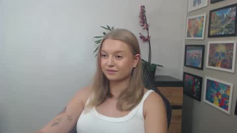 Erica online show from September 11, 2025, 11:21 am