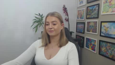 Erica online show from October 21, 2025, 7:42 am