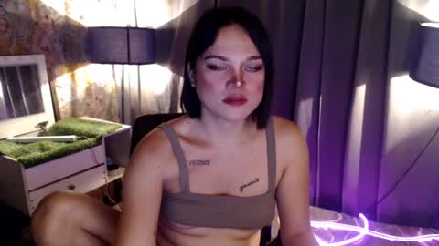 Snapshot of mysteryman_xxx chatting on February 21, 2025, 4:51 am UR GIRL NEXTDOOR online show from February 21, 2025, 4:51 am