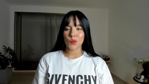 Snapshot of mysteyes chatting on February 27, 2025, 3:25 am Elena online show from February 27, 2025, 3:25 am