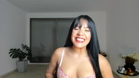 Snapshot of mysteyes chatting on February 28, 2025, 12:54 am Elena online show from February 28, 2025, 12:54 am