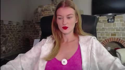 Snapshot of mysticvenus_ chatting on September 18, 2025, 3:58 pm mysticvenus_ online show from September 18, 2025, 3:58 pm