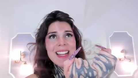 Misteika online show from September 22, 2025, 3:36 pm