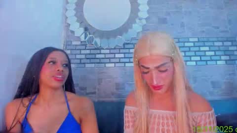 Snapshot of mystiquets chatting on November 18, 2025, 9:52 pm online show from November 18, 2025, 9:52 pm