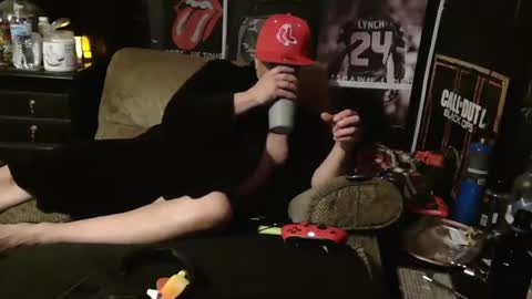 Snapshot of n3v3rpanic1 chatting on December 28, 2024, 5:33 am SnackPants online show from December 28, 2024, 5:33 am