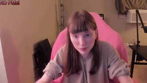 Natalie Marlo online show from September 15, 2025, 9:20 am