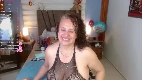 Snapshot of nadia_84 chatting on September 15, 2025, 12:05 pm nadia_84 online show from September 15, 2025, 12:05 pm