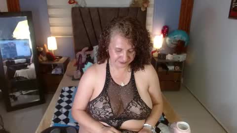Snapshot of nadia_84 chatting on September 24, 2025, 7:50 pm nadia_84 online show from September 24, 2025, 7:50 pm