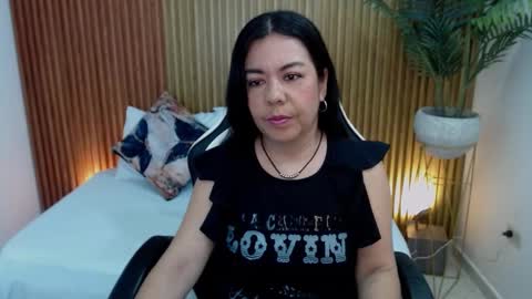 Snapshot of nahia_13 chatting on January 16, 2025, 11:48 am N A H I A online show from January 16, 2025, 11:48 am