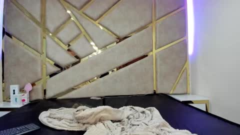 Snapshot of nahia_low chatting on March 12, 2025, 10:37 am  Valeria  online show from March 12, 2025, 10:37 am