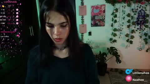 Snapshot of naho_4269 chatting on December 22, 2024, 1:45 am Naho  Sigueme en mis Redes Sociales Follow me on my social networks online show from December 22, 2024, 1:45 am