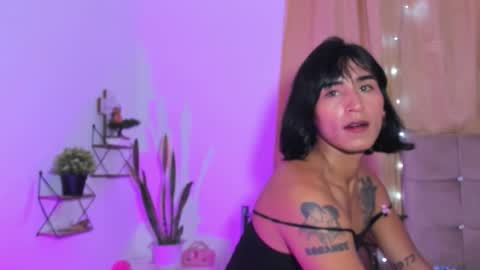  Naomi  online show from November 10, 2025, 6:18 pm