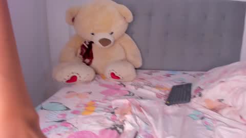 Laura online show from January 24, 2025, 11:34 pm