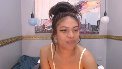 Nahomy online show from December 19, 2024, 11:57 pm