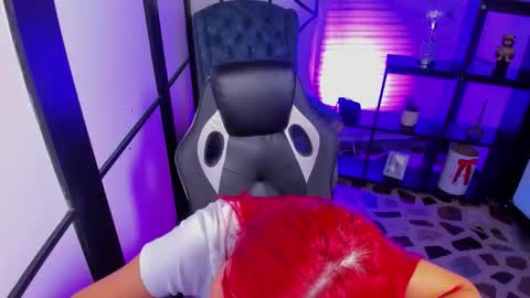 Nahomi online show from September 16, 2025, 4:35 am