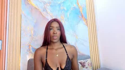 Nahomy  online show from November 1, 2025, 9:39 pm