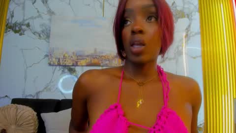 Nahomy  online show from November 26, 2025, 10:22 pm